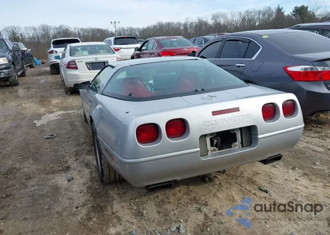 1996 Chevrolet Corvette from USA, damaged, VIN 1G1YY22P4T5103228